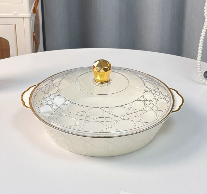 طبق تقديم للضيافة العائلية