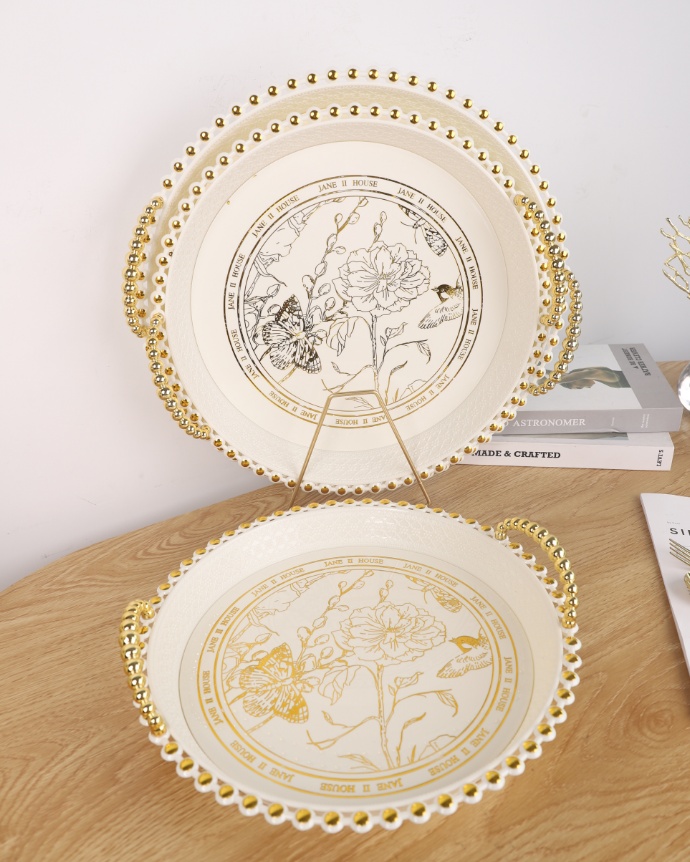 طبق تقديم أنيق للضيافة العائلية