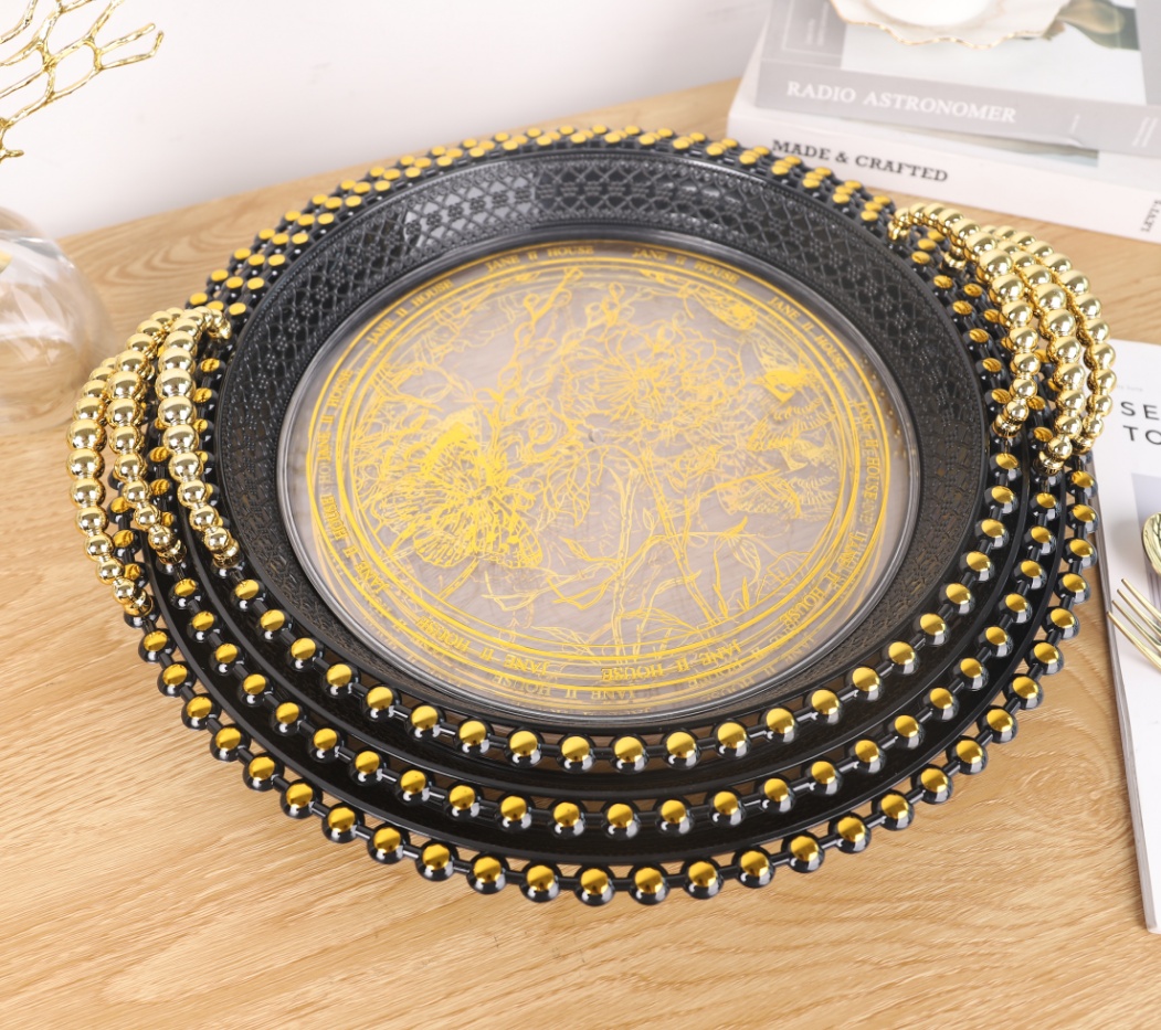 طبق تقديم عصري للسناكات